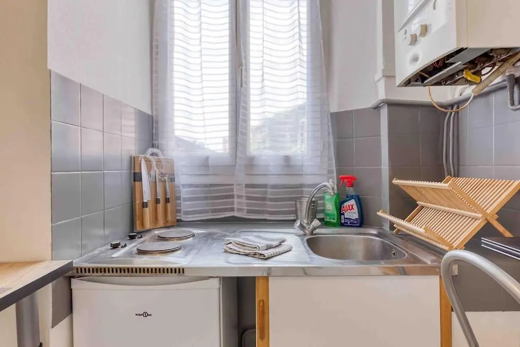 Appartement Cosy Au Calme, Proche De Paris Et Du Rer B Gentilly 0*,